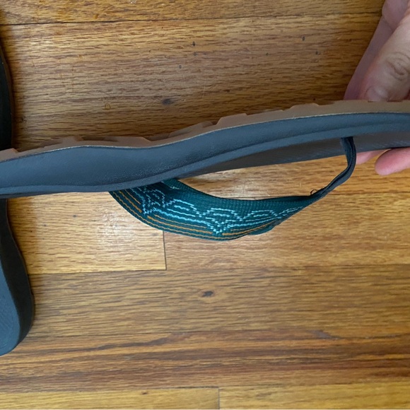Chaco flip flops, only worn once. Great tread, comfortable design. - Picture 4 of 5
